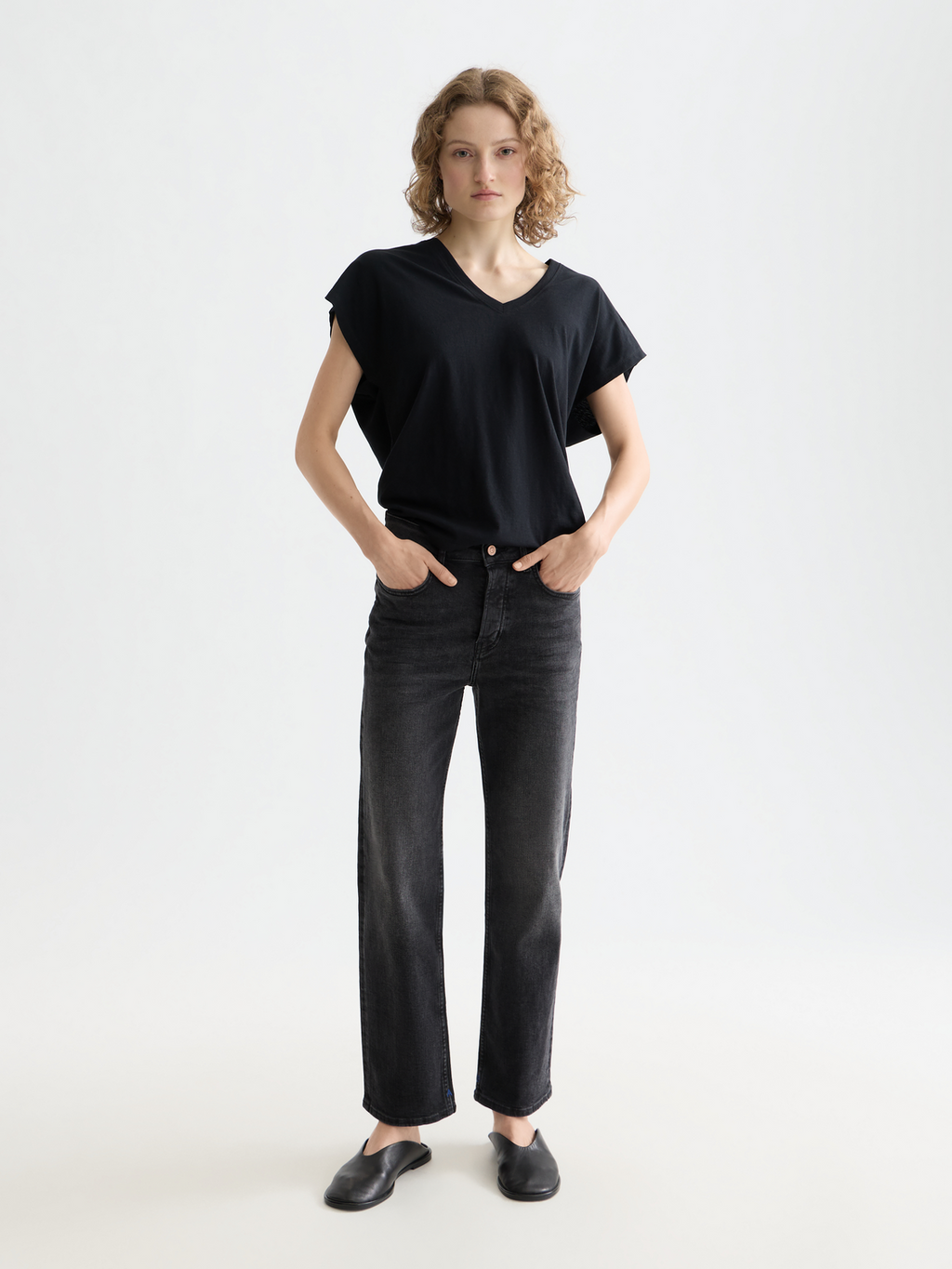 The Sky Women's Long Jeans – Straight Leg
